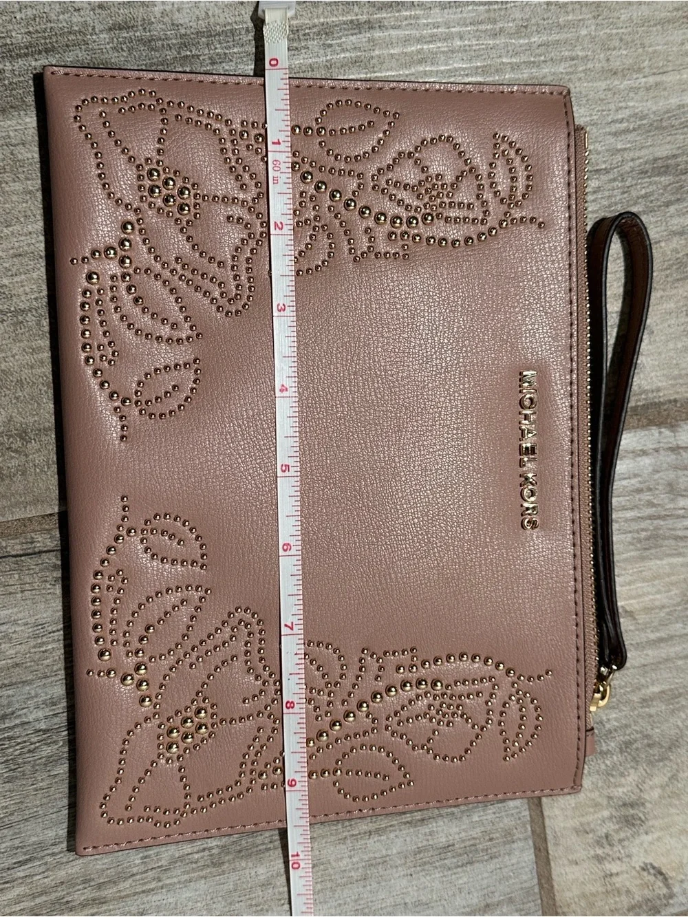 Michael Kors Dusty Rose Studded Leather Clutch⚜️